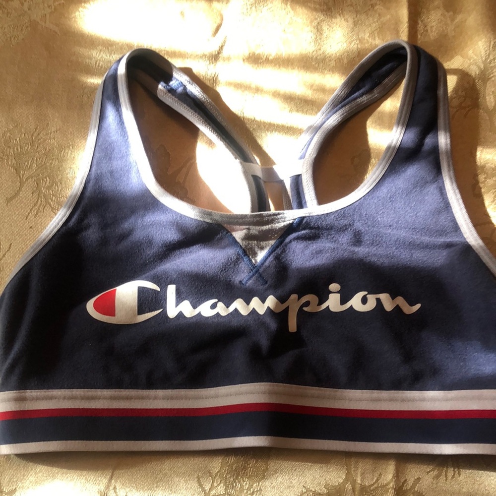 BNWOT champion sports bra